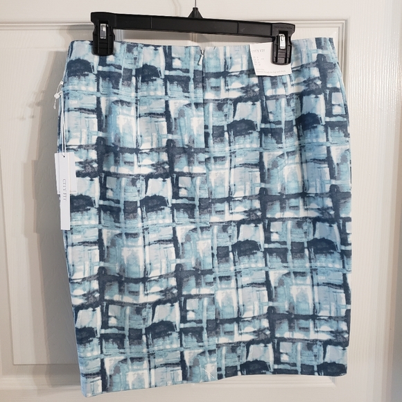 DALIA CITY FIT SKIRT - Picture 5 of 8